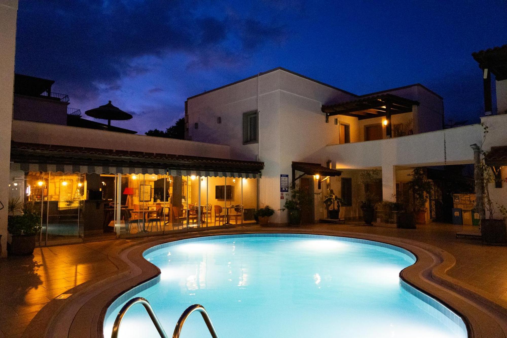 Hotel Pier Bodrum Marina 外观 照片